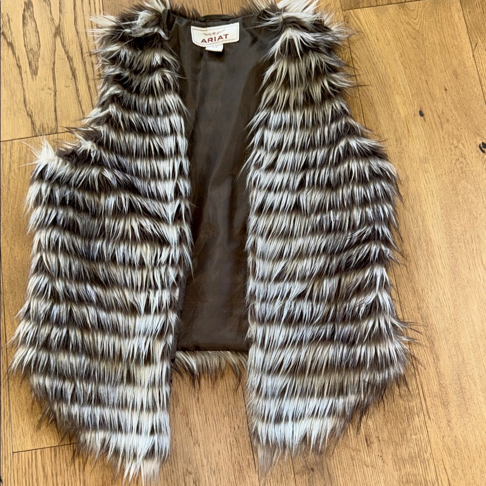 Ariat Black & White Faux Fur Vest Western Boho Open Front Cozy Layer